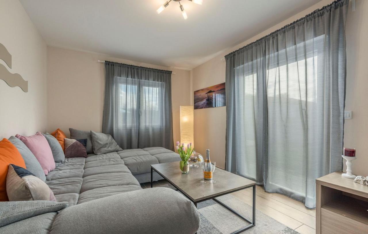 Villa Frontera Cro atia Porec Esterno foto